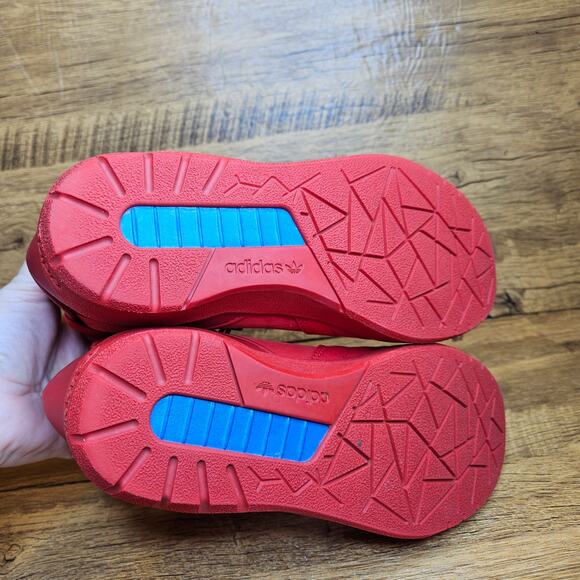 adidas Crestwood Mid-top Triple Red Sneaker sz 5.5 youth - Picture 6 of 10